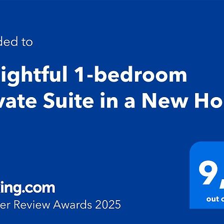 Delightful 1-Bedroom Private Suite In A New Home YYC Exterior photo