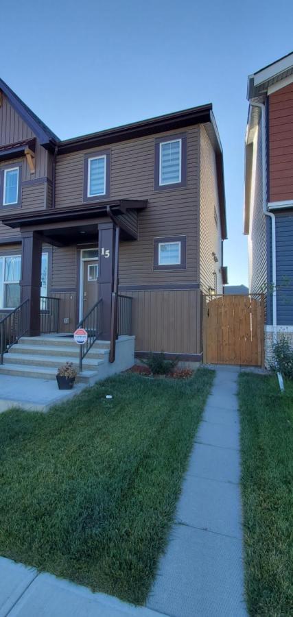 Delightful 1-Bedroom Private Suite In A New Home YYC Exterior photo